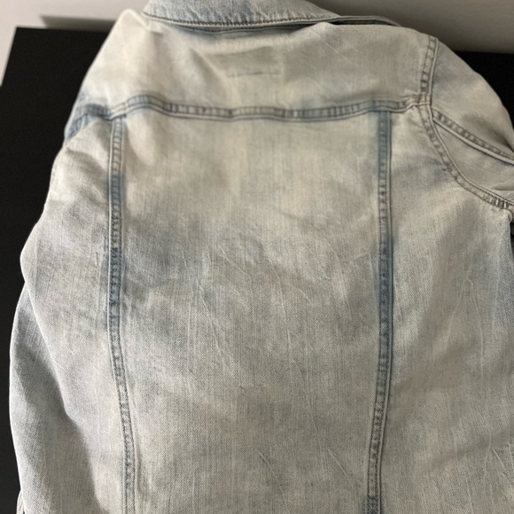 Aeropostale Light Wash Jean Jacket - Picture 2 of 4
